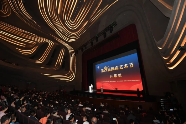 “科技+文創(chuàng)”融合產(chǎn)品贏贊譽